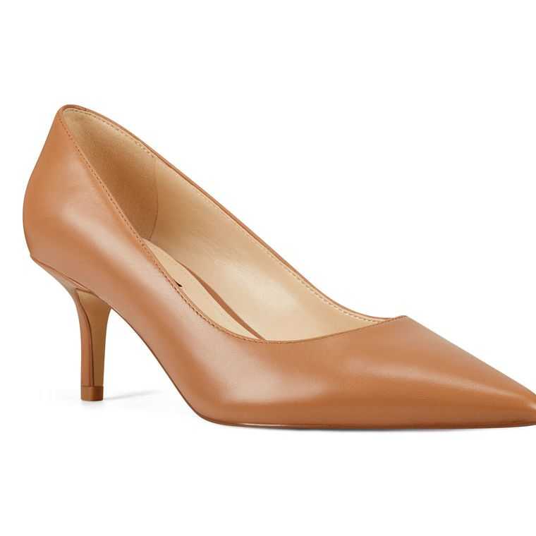 Nine West Arlene Pointy Puntera Pumps Marrones | 5739-MJNXW