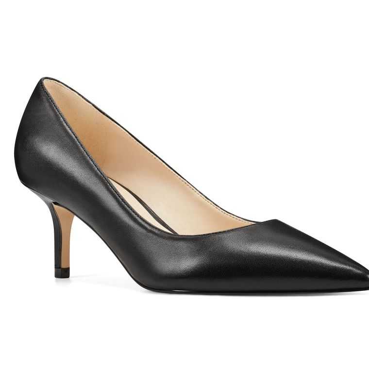 Nine West Arlene Pointy Puntera Pumps Negras | 6483-ENRAZ