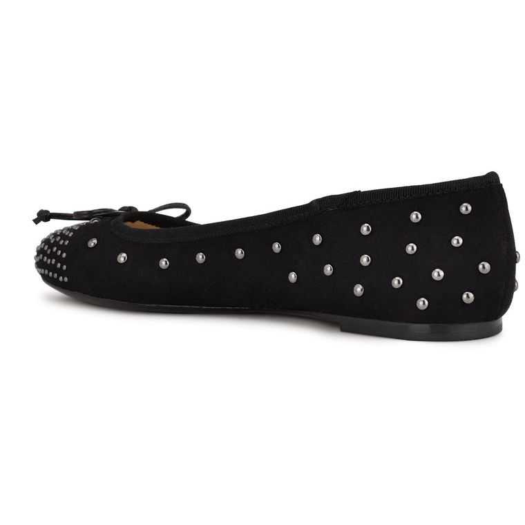 Nine West Curvy Studded Ballet | 5870-ZKUFE