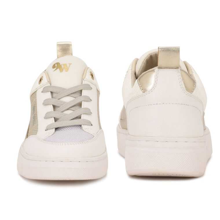 Nine West Elevate Sneakers Creme | 0284-AHNJX