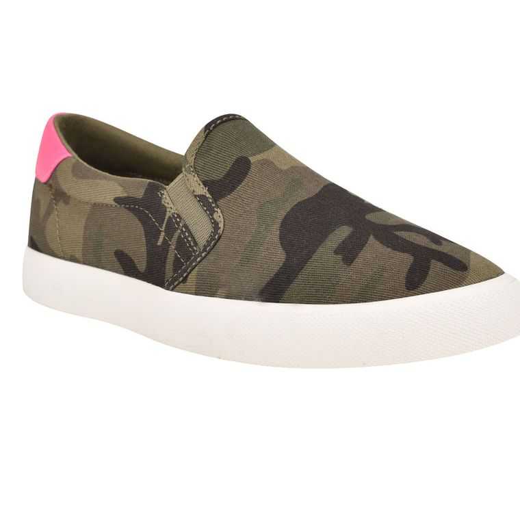 Nine West Lala Slip On Sneakers Camuflaje | 5618-ZGAIB