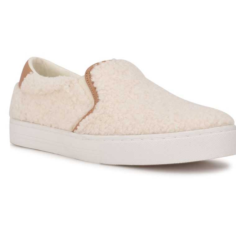 Nine West Lala Slip On Sneakers Creme | 2069-CQXAZ